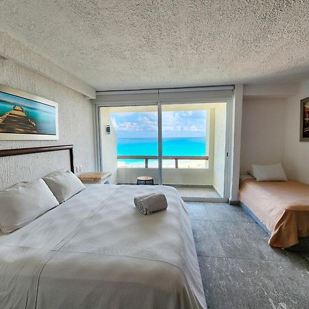 קנקון Rodero By Solymar Beach Front Condos In Hotel Zone מראה חיצוני תמונה